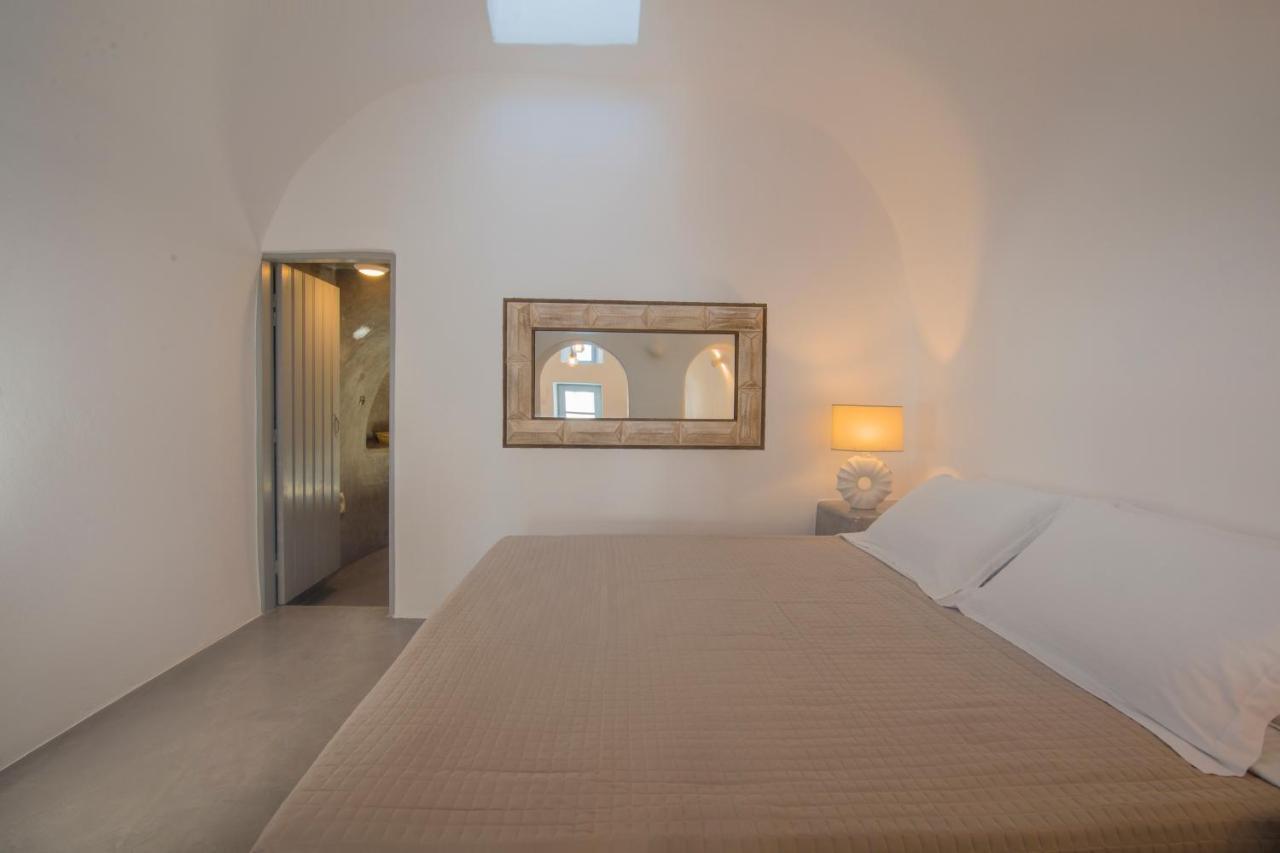 Foinikiá Aqua Serenity Luxury Suites Santorini المظهر الخارجي الصورة